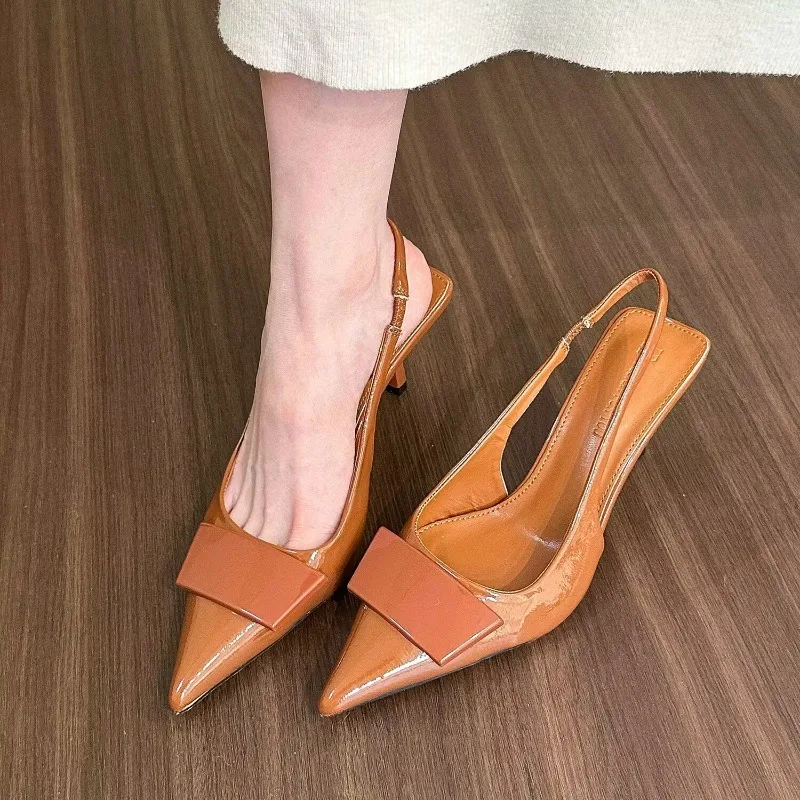 Fashion Square Buckle Pointed  - Summer Clothing Ladies recensie en prijs