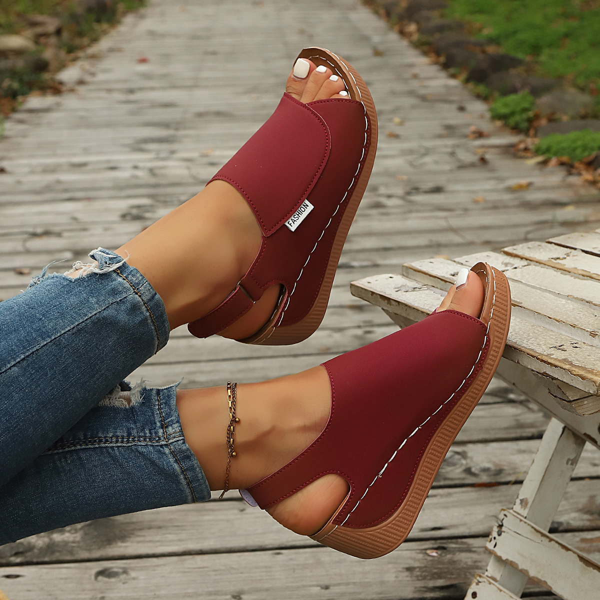 Women's Adjustable Strap Wedge - Summer Closet recensie en prijs